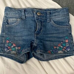 Toddler Levi’s shorts
